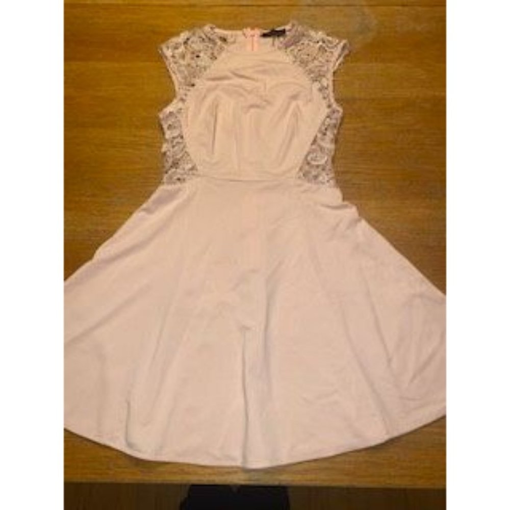 Cals Light Pink Lace Cocktail Dress-S